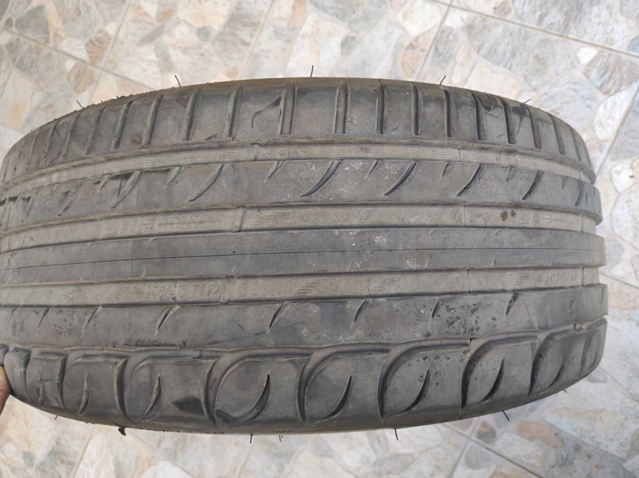 Продавам 4 автомобилни гуми,КОРМОРАН-225/45R1794V,02.24