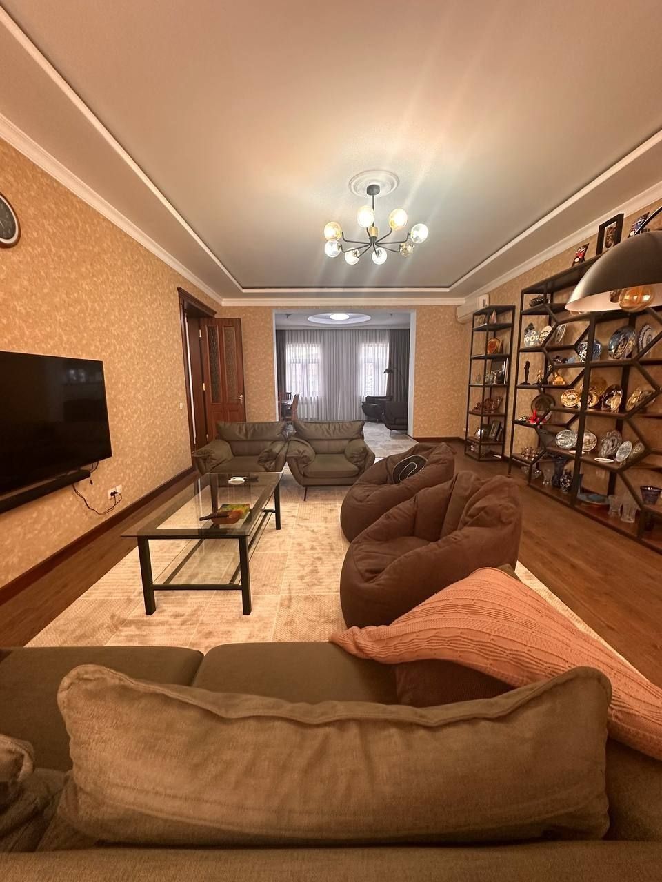 Продаётся Евродом или сдаётся в аренду, Амир-Темур маххале