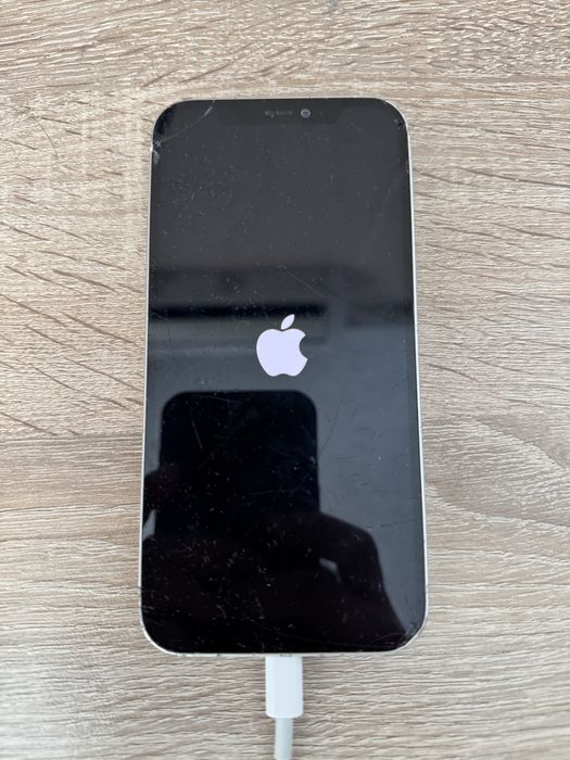 iPhone 12 за части