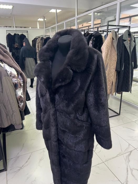 Продам норковую шубу