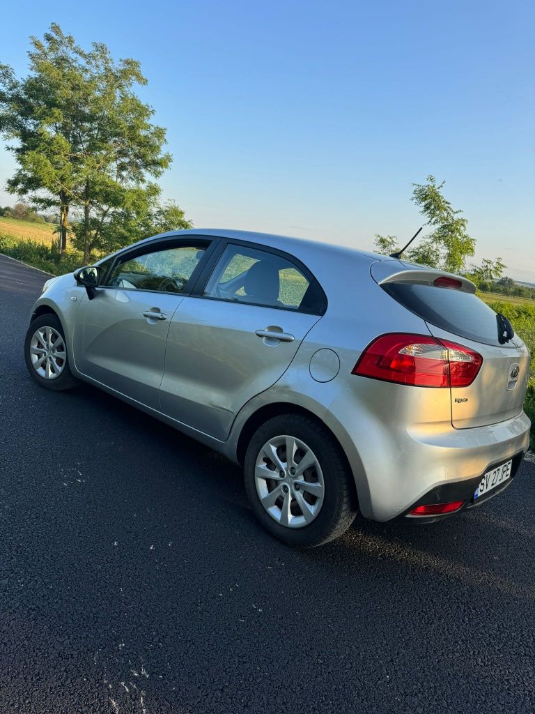 Vând KIA Rio 2012 euro 5 recent înmatriculată
