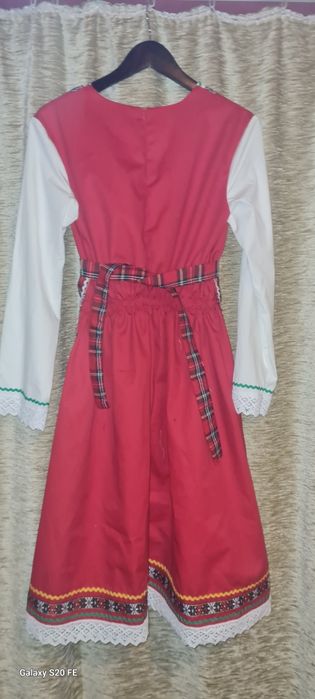 Рокля / тип носия