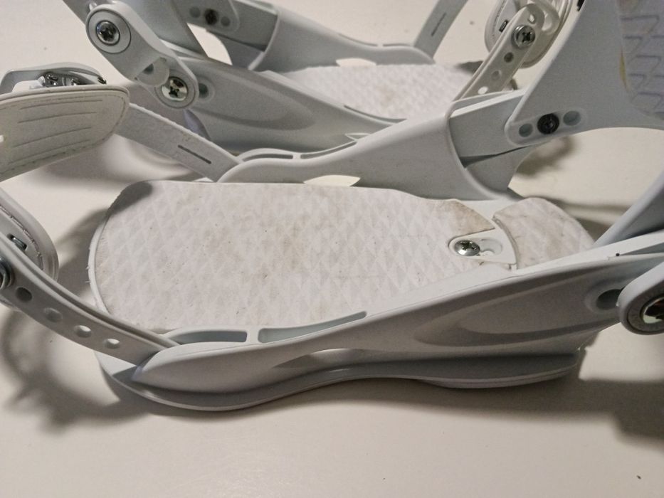 Union Rosa M snowboard bindings дамски апарати сноуборд Юниън