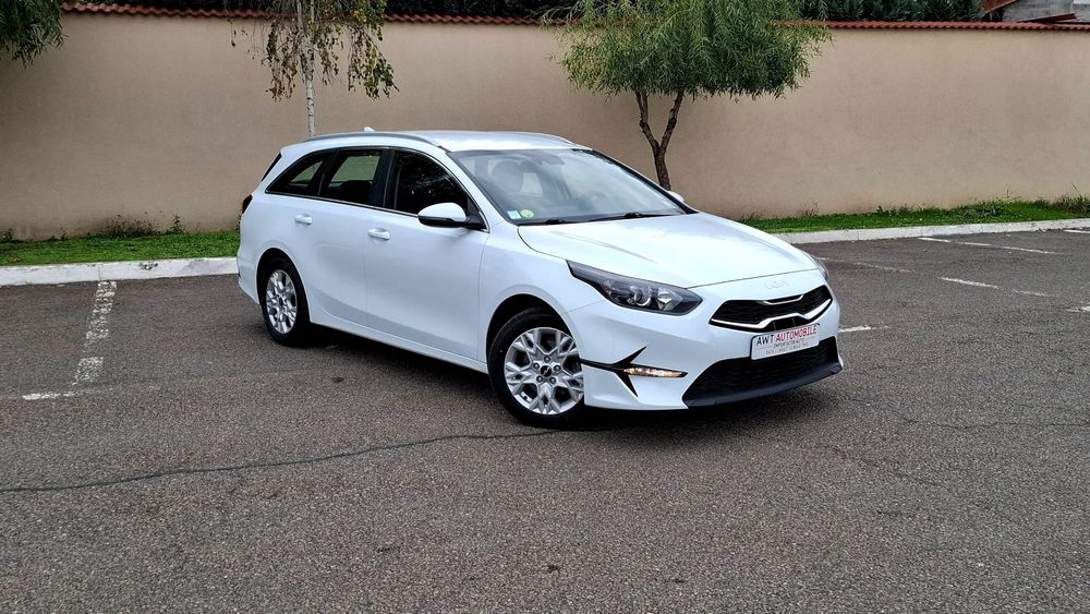 Kia Ceed 1.6 CRDI 136 cp MHEV Active TVA Inclus si Deductibil Rate Leasing