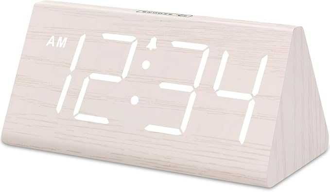 Ceas digital DreamSky cu aspect lemn — elegant