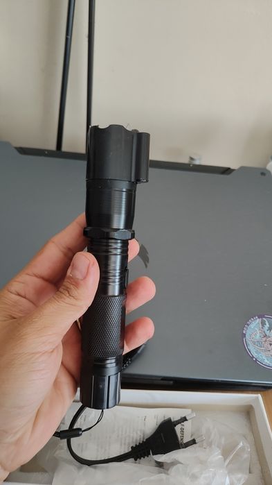 Lanterna 3 in 1, led, laser, electroșoc