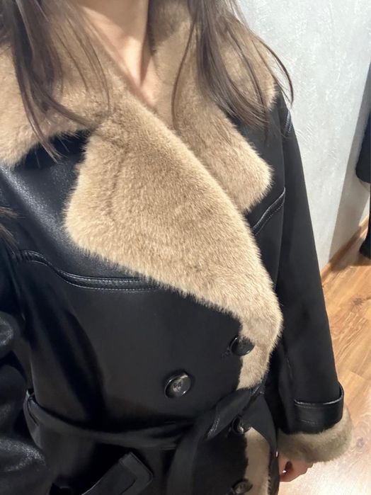 Продаю дублёнку в отличном состоянии!!