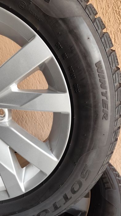 Jante vw passat b8 215/60/16 pirelli 2023