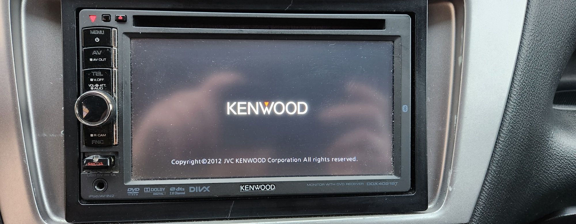 Navigatie/player auto Kenwood, dvd, usb bluetooth