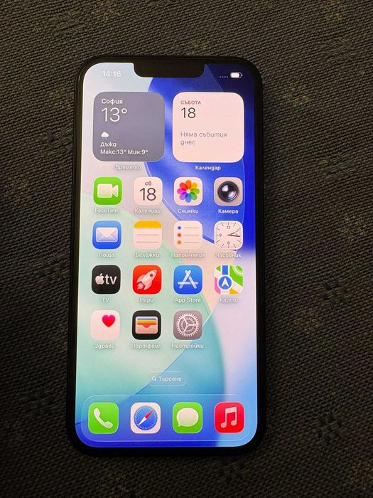 Продавам iphone 13
