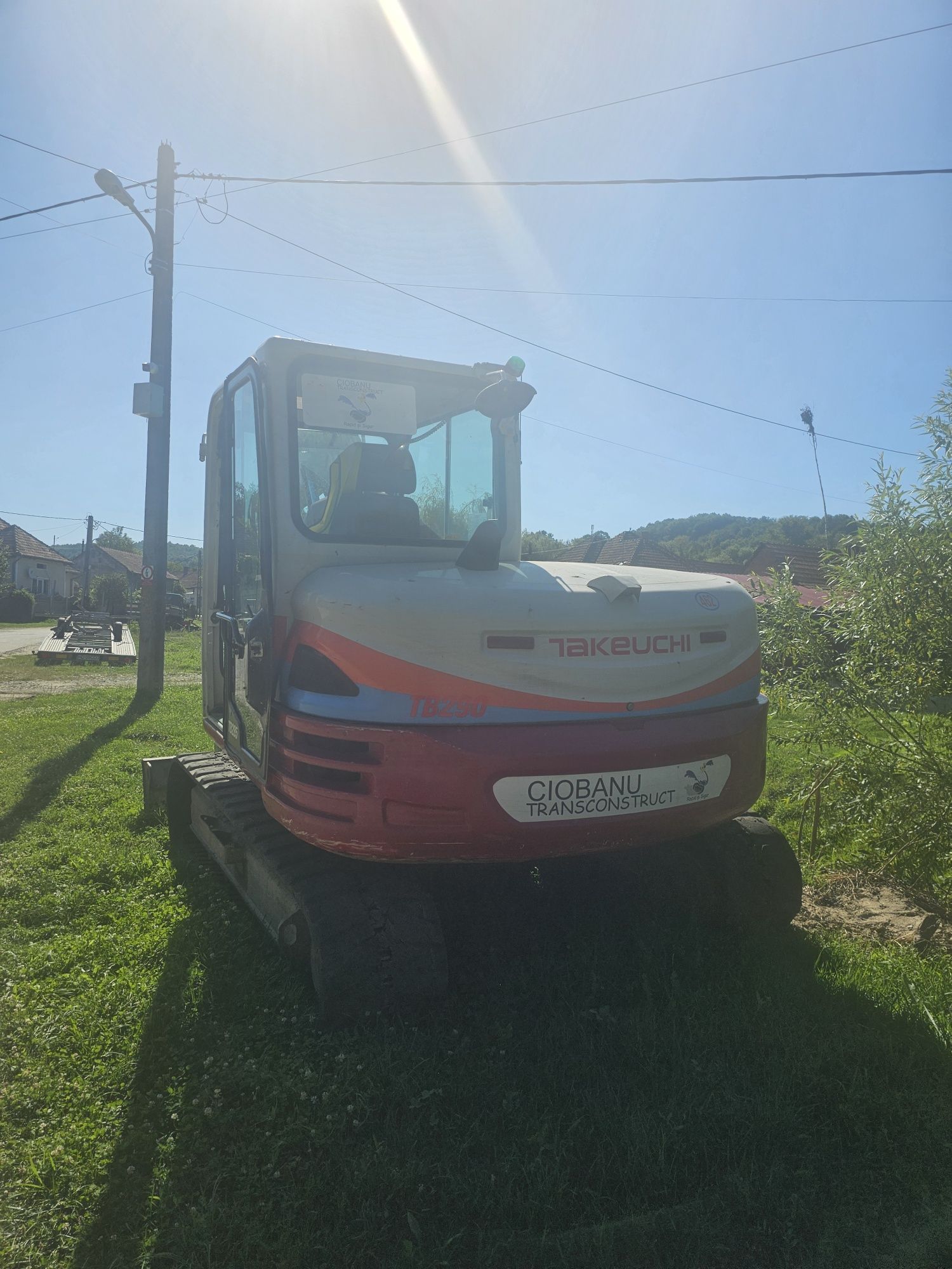 Excavator takeuchi