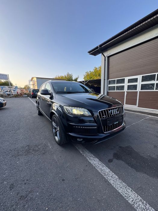 Vând Audi Q7 S-Line