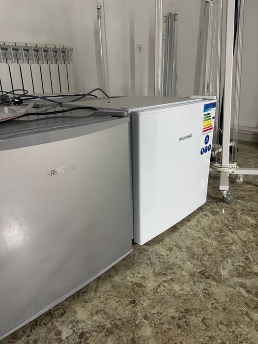 Холодильник мини бар