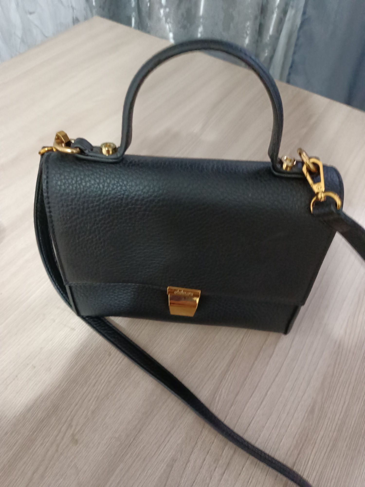 Продам сумку новую кожа