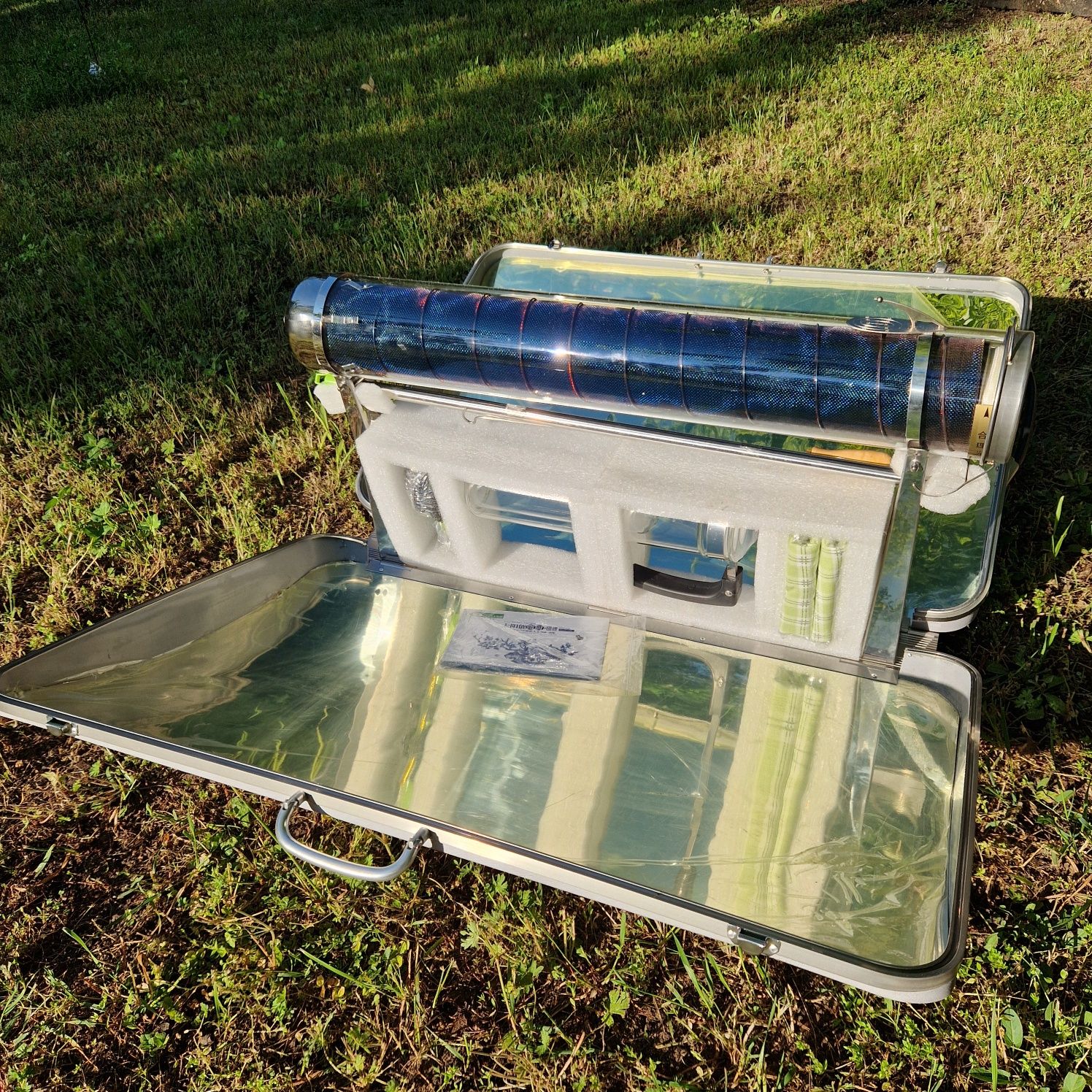 Cuptor solar portabil nou ideal camping.Poze reale!