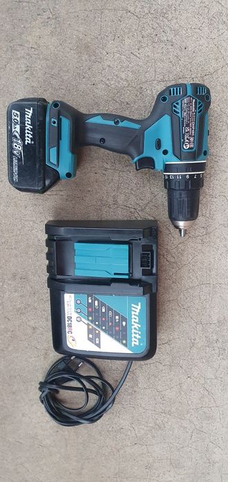 Masina de înșurubat Makita