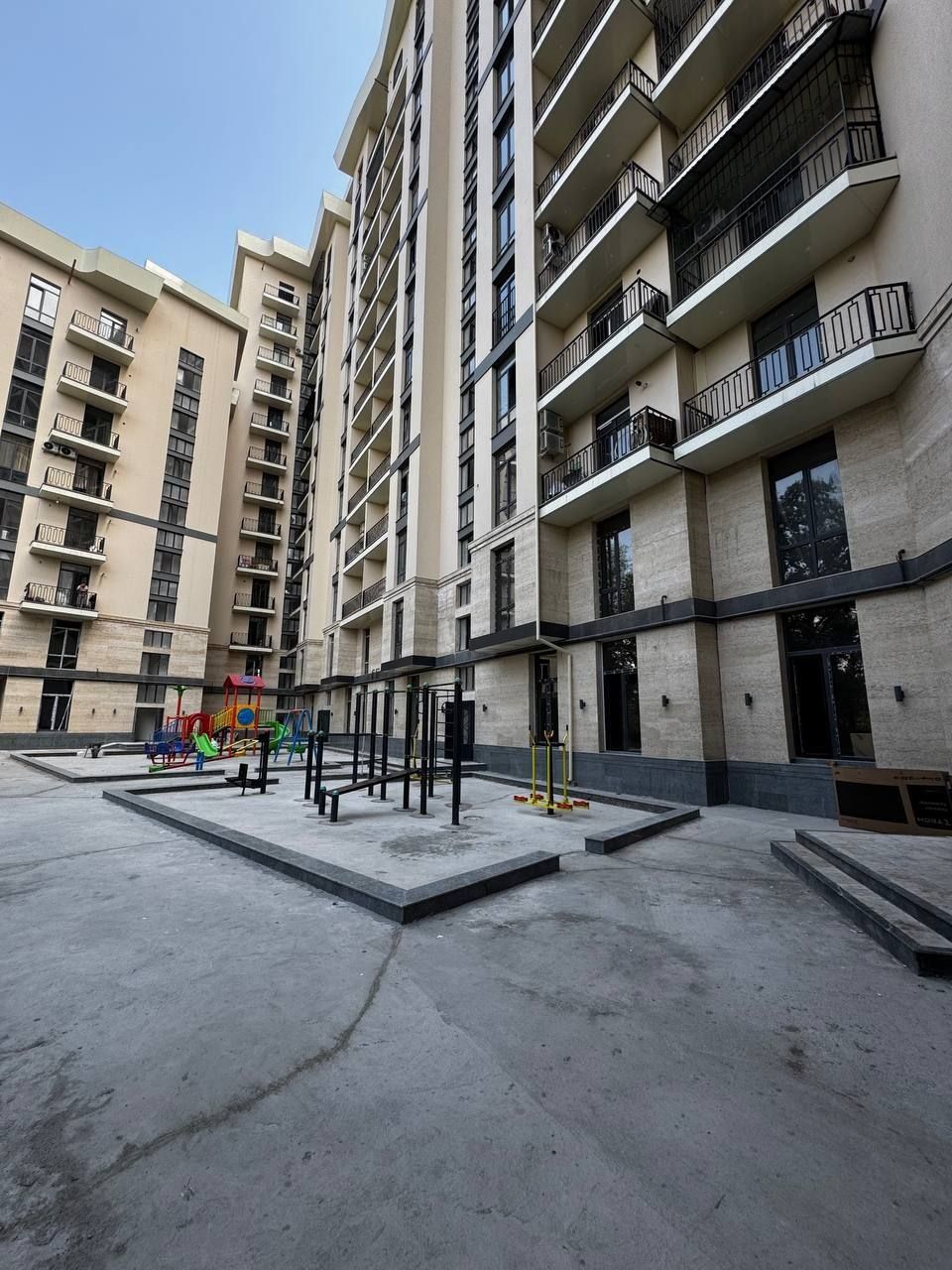 Продается
НОВОСТРОЙКА 
Мирзо Улугбекский р-н
ЖК  Caravan avenue