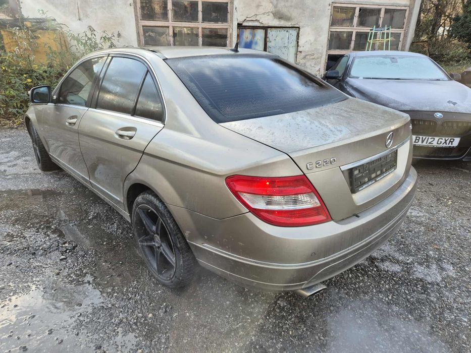 Mercedes W204 C220CDI 170кс 646 седан автоматик НА ЧАСТИ!