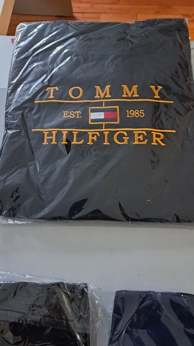 Bluze barbati --Livrare cu verificare