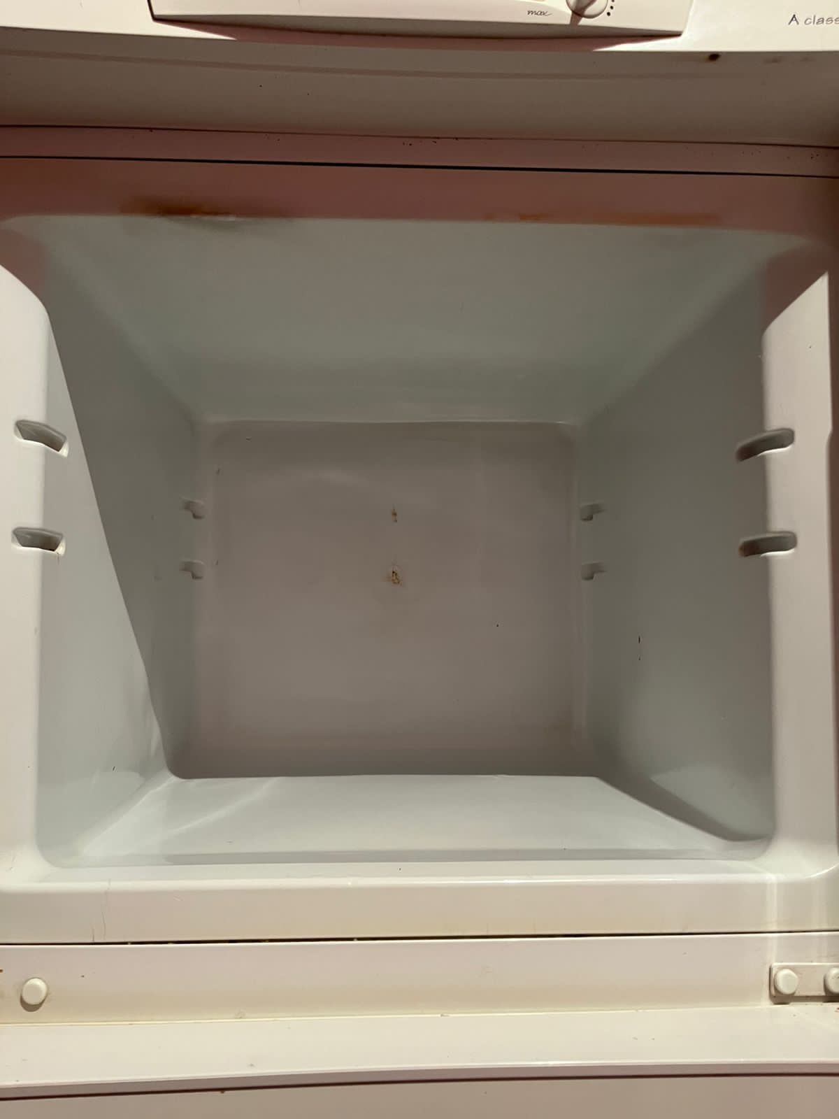 Indesit холодильник тез арада сатылады