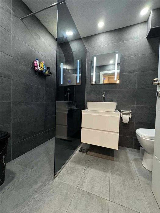 Дава се под наем Тристаен апартамент в Пловдив, Захарна фабрика - 92 кв.м за 464.1 € - Снимка #5