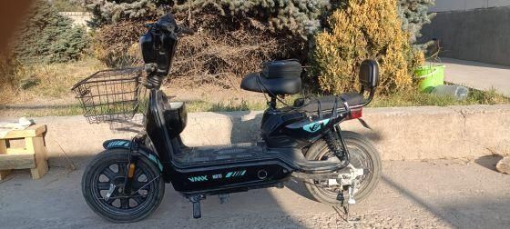 Електрони скутер сотилади 200$