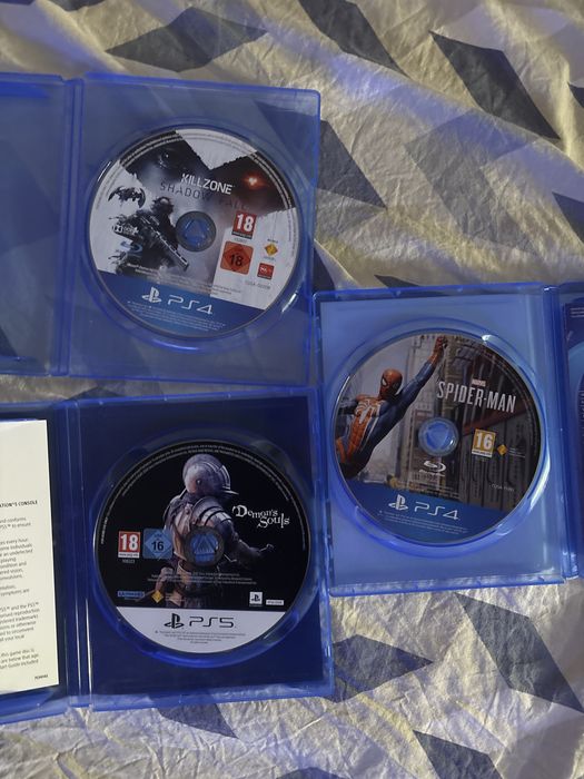 Jocuri PS4/PS5 spiderman demon souls