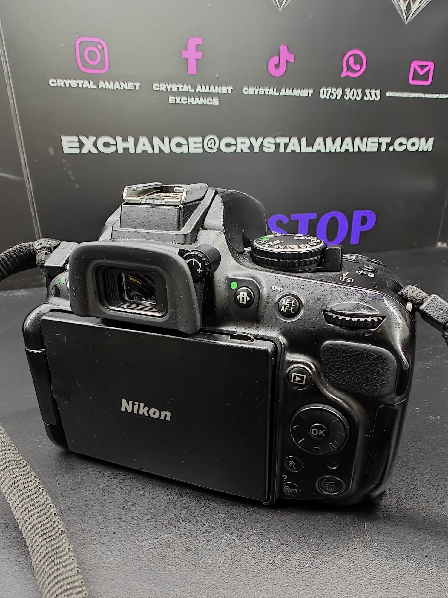 Aparat Foto DSLR Nikon D5200 – Obiectiv :