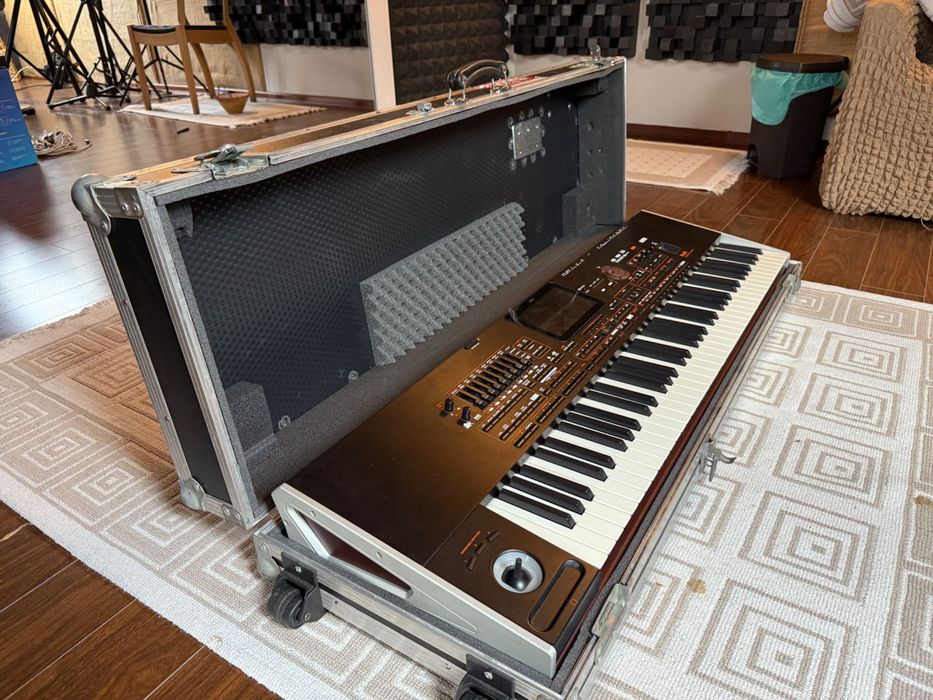 Vand Korg PA4 X impecabilă