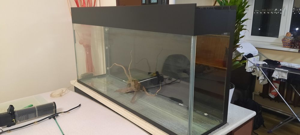 Аквариум б/у на 500 литров,  ширина 150, высота 70, глубина 38