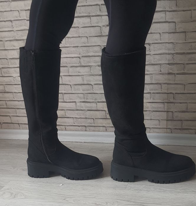 Дамски черни зимни ботуши. 38 размер
