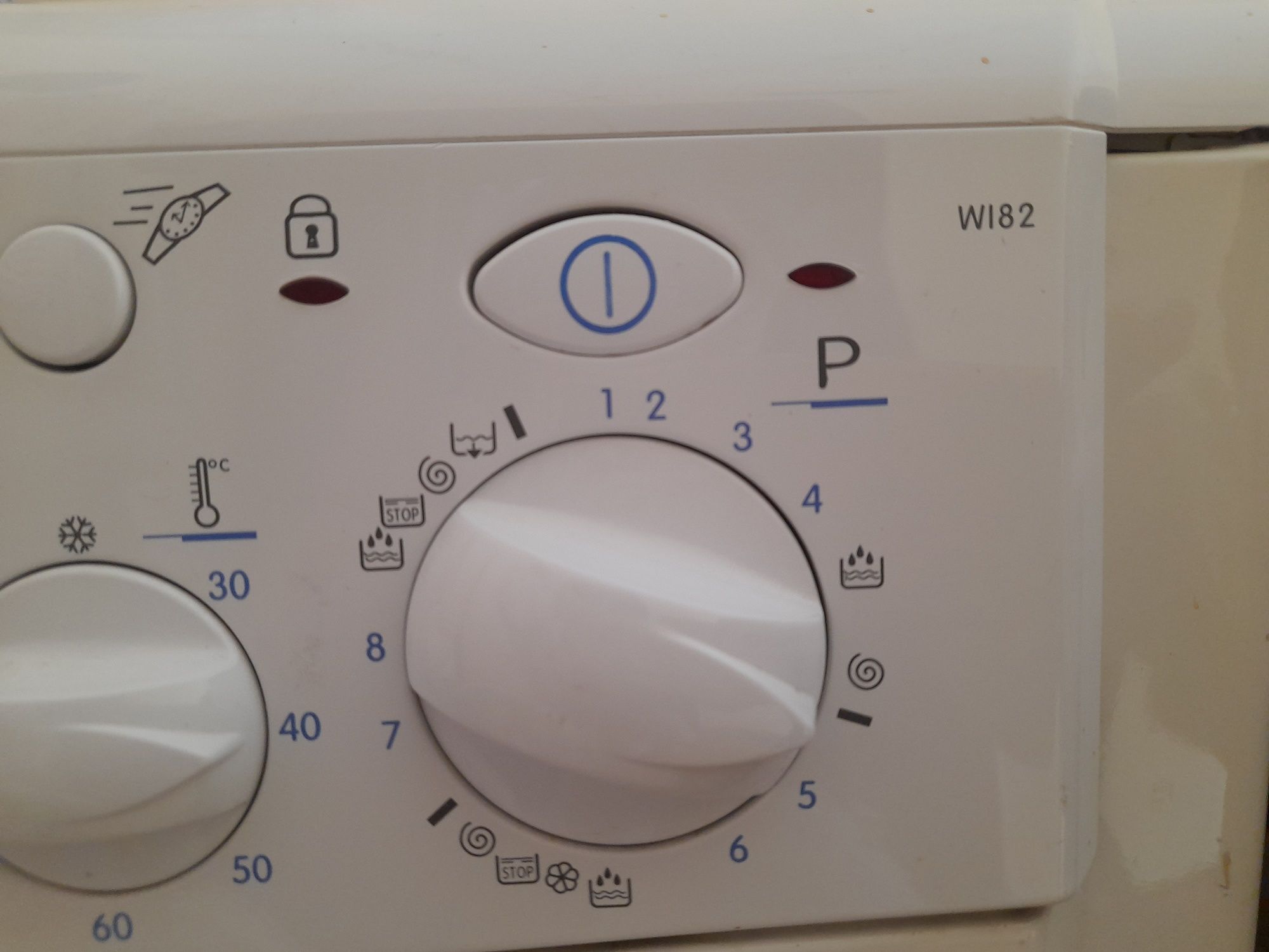 Пералня INDESIT WI-82