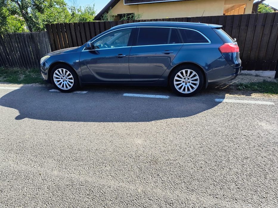 Vând Opel Insignia, 2000,CP 131,2011
