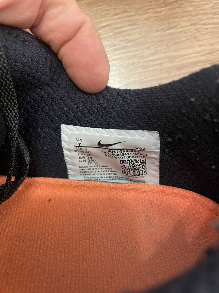 Nike Metcon 40 EU cu 25 cm