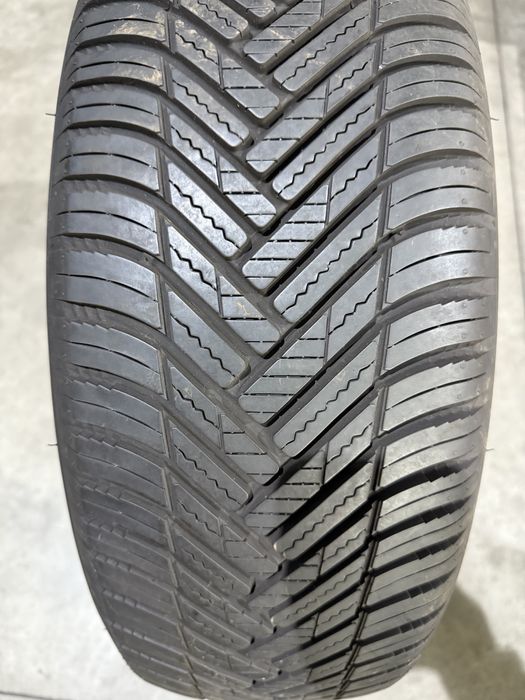 O anvelopa allseason 215 /60 R 17 Hankook