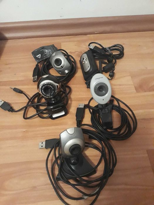 Vand camere web diferite marci