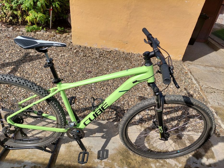 Bicicleta Cube aim one 29