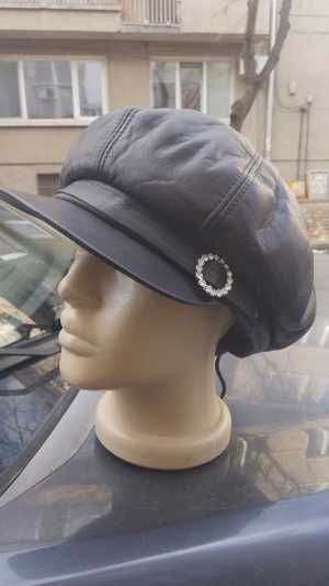 Кафяв дамски каскет Естествена кожа