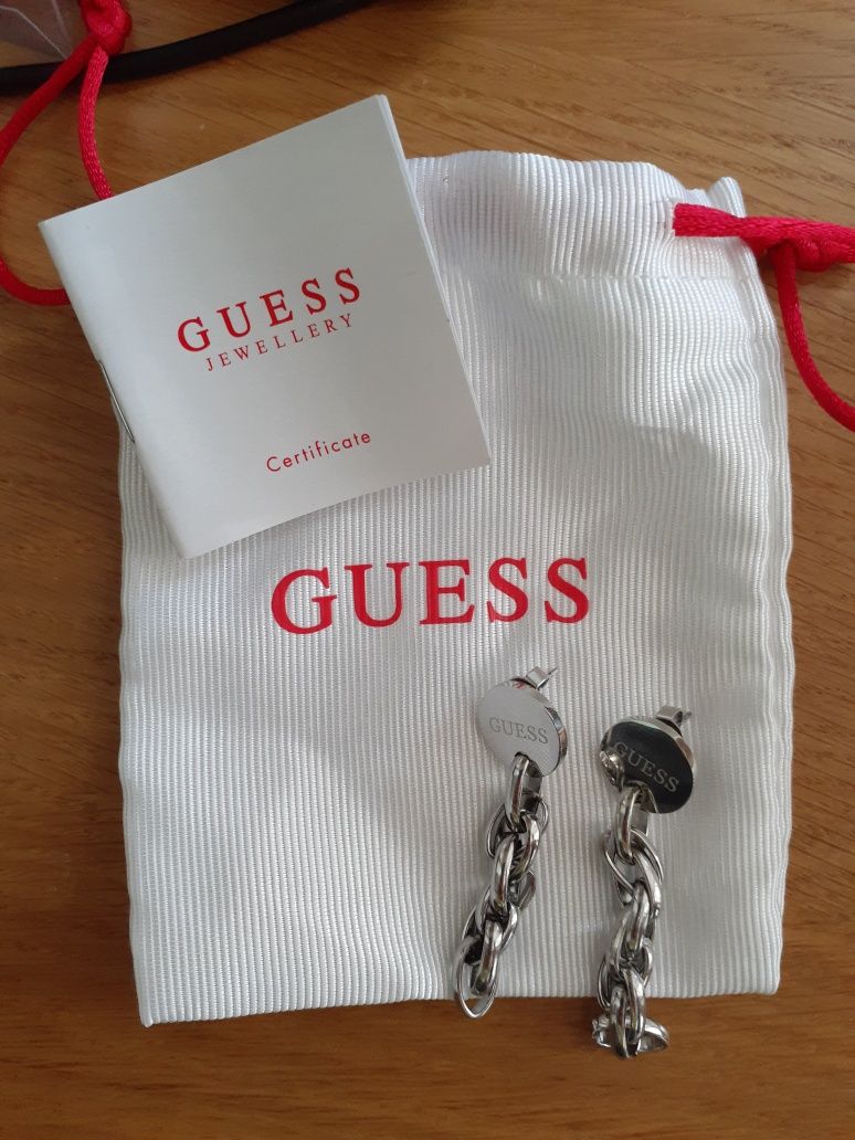 Обеци Guess