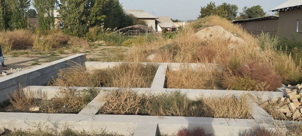 Yer maydoni sotiladi, Fundament qurilgan kotarishga tayor/10 sotix