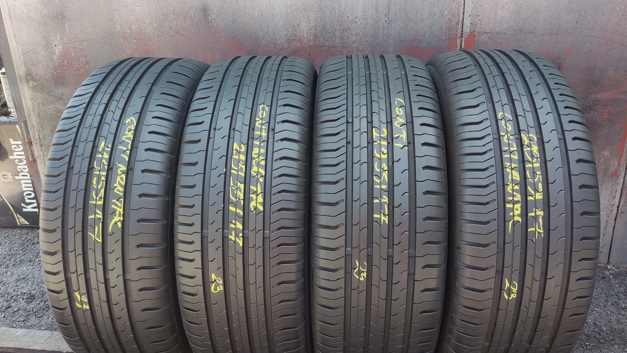 4бр. летни гуми 215/55/17 Continental Eco Contact 5, dot23 
dot23
7.8m