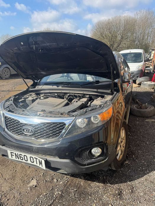 Dezmembrari Kia Sorento 2 2.2 CRDI D4HB an 2010