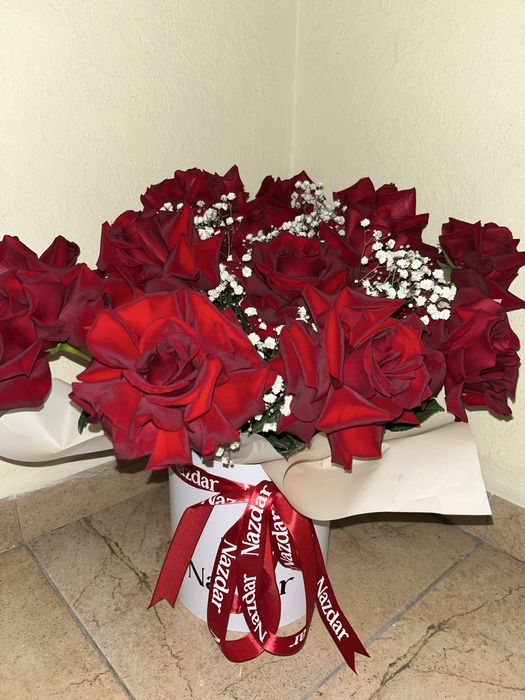 Продаю свежие цветы(подарили несколько часов назад)