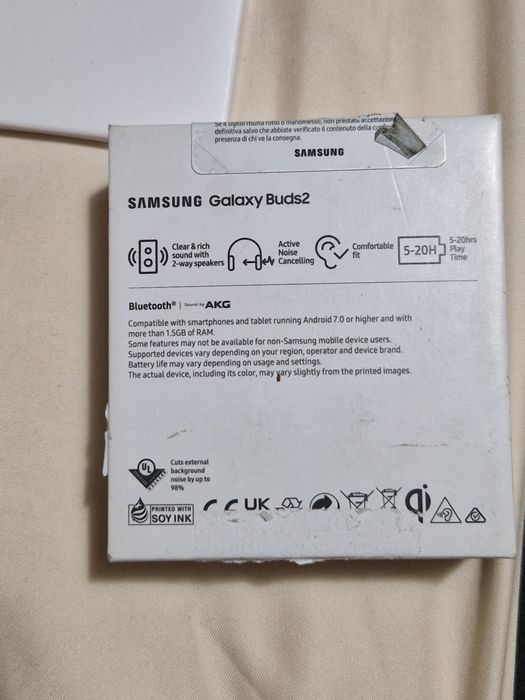Vând căști Galaxy buds2