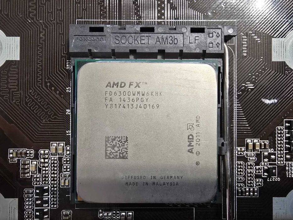 Placa de baza ASRock 970 EXTREME3, AM3+ + Procesor AMD FX 6300