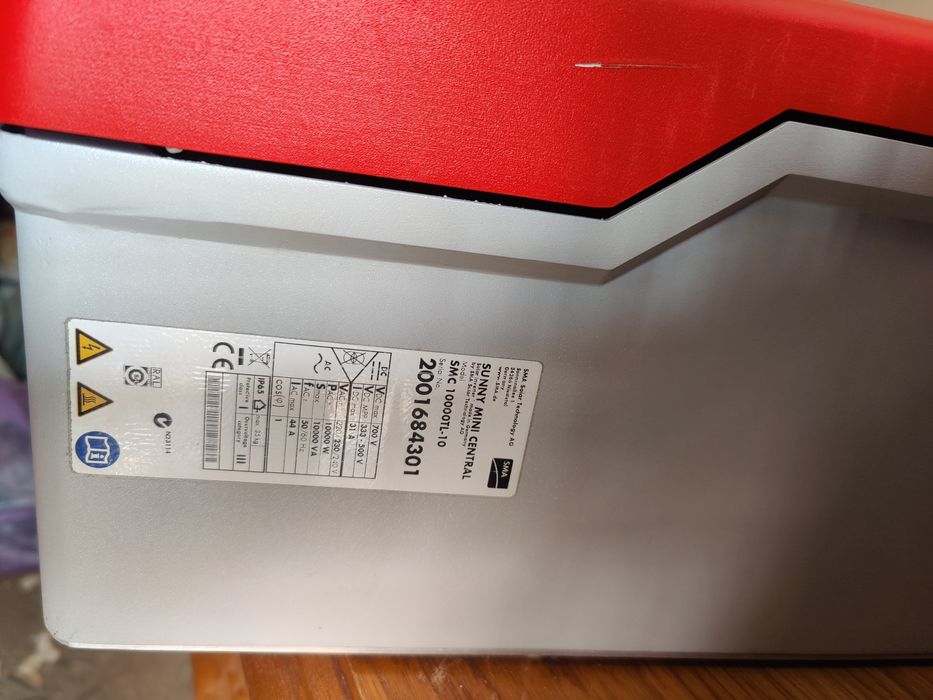 Vând schimb un invertor SMA on-grid de 10kw monofazic
