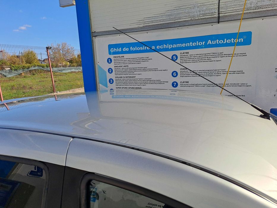 Vând Sandero an 2008