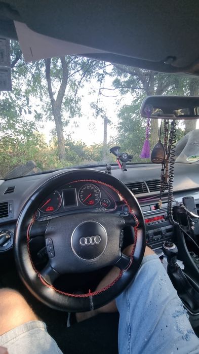 Vând audi a4  b6