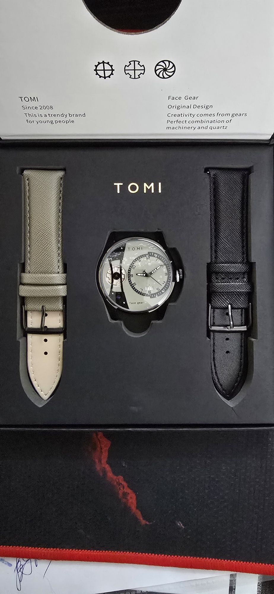 Часы Tomi новые , интересный дизайн
