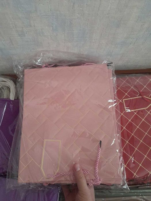 Подаричный пакетлар сотилади